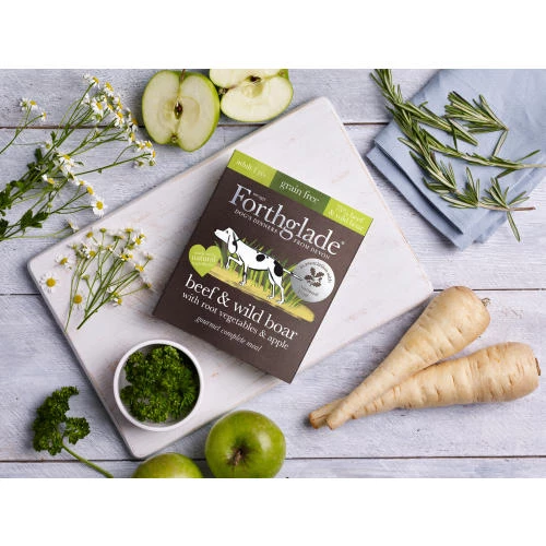 Forthglade Gourmet Beef & Wild Boar With Root Vegetables & Apple Adult Dog Food - Image 3